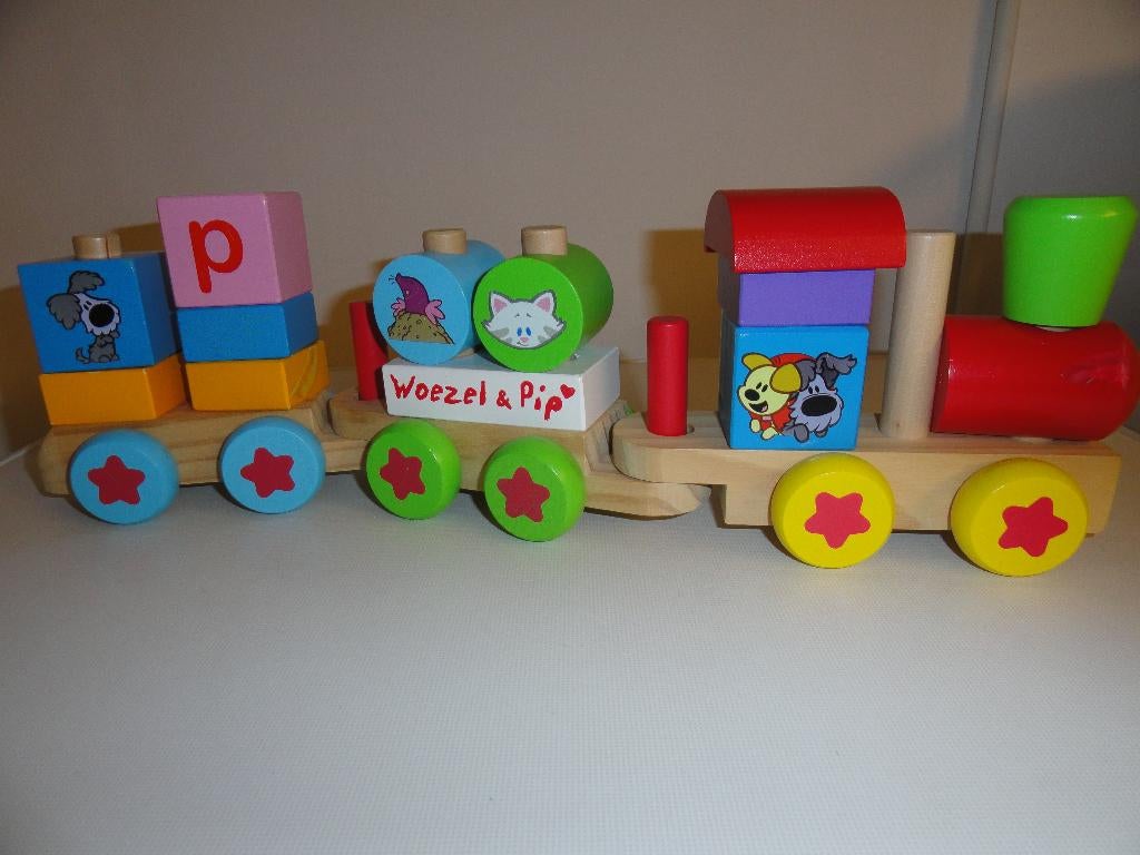 "Cadeau Tip" houten trein met blokken Woezel en Pip z.g.a.n., Ophalen, Zo goed als nieuw, Duw- of Trekspeelgoed