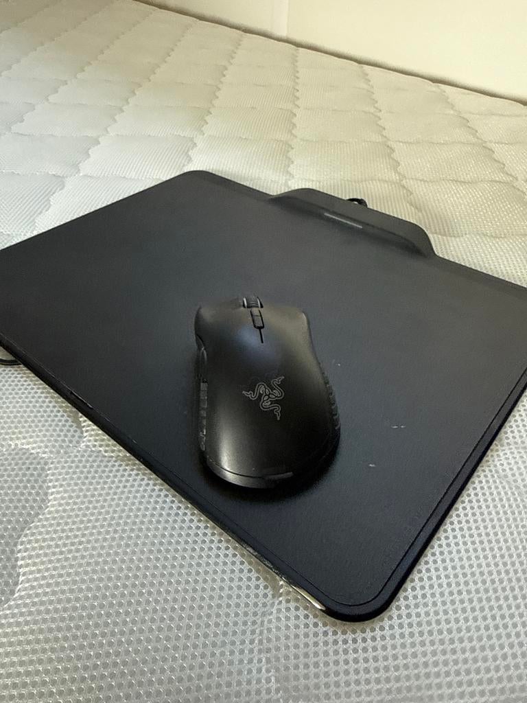 Razer Mamba Hyperflux gaming muis met Firefly muismat, Computers en Software, Muizen, Gebruikt, Muis, Rechtshandig, Draadloos