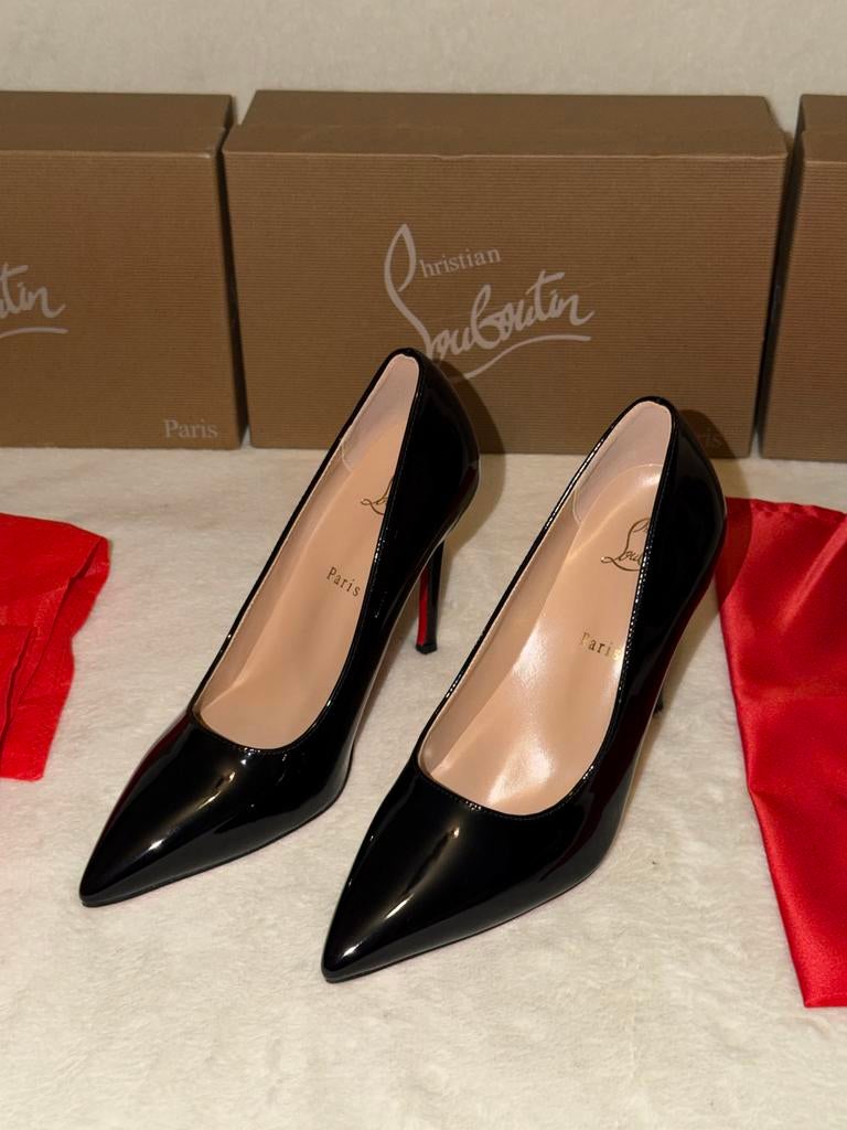 Christian Louboutin Pigalle 10 cm Zwart Lakleer Hakken, Kleding | Dames, Schoenen, Ophalen of Verzenden, Zo goed als nieuw, Zwart