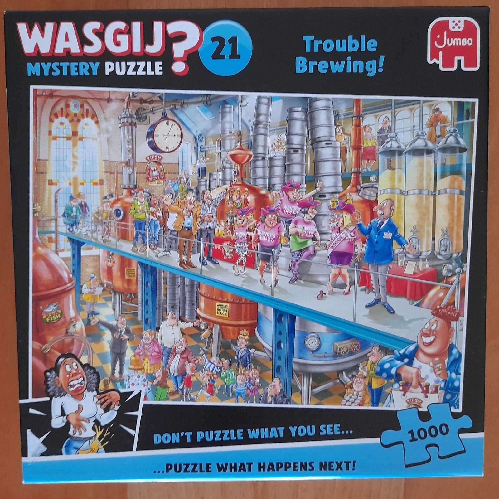 Wasgij Mystery Puzzel 21 - Trouble Brewing! (1000 stukjes), Ophalen of Verzenden, 500 t/m 1500 stukjes, Zo goed als nieuw, Legpuzzel