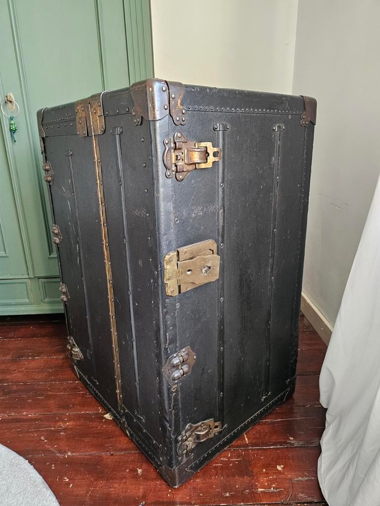 Kajuitkast / Wardrobe / Steamer Trunk met Lades, Ophalen