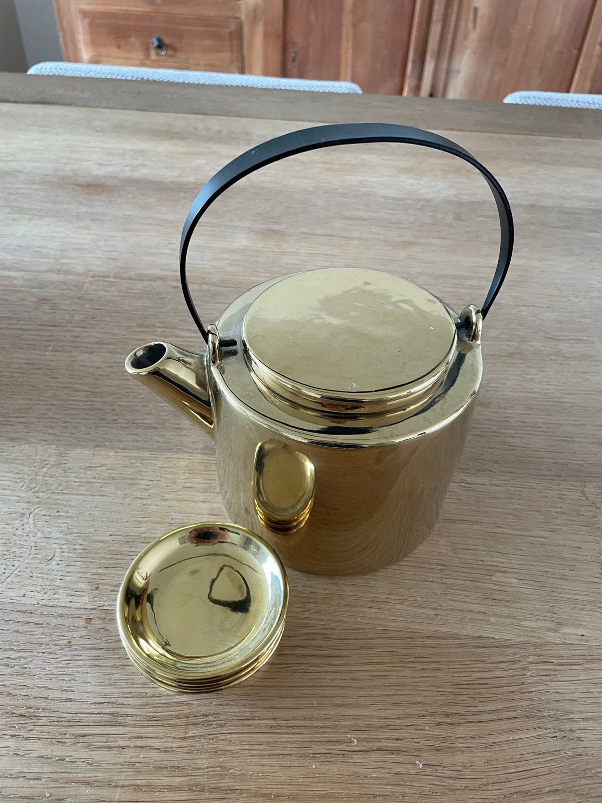 Goudkleurige  theepot met 3 schaaltjes voor theezakje, Ophalen