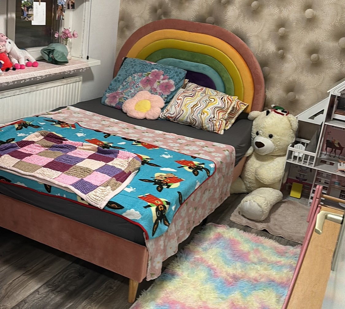 Regenboog bed, Ophalen