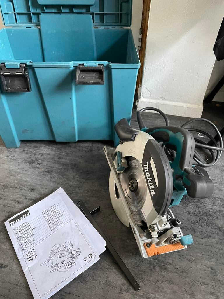 Cirkelzaag Makita, Ophalen, Cirkelzaag, Zo goed als nieuw, 30 tot 70 mm