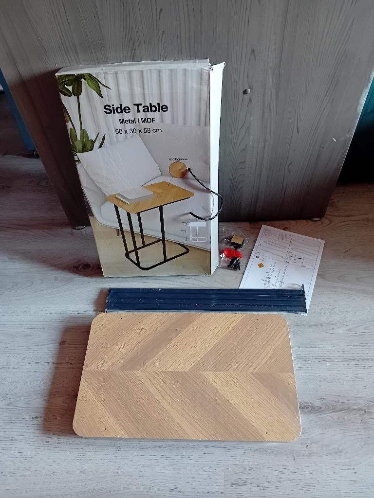 Sidetable, nieuw in doos, Huis en Inrichting, 50 tot 100 cm, Nieuw, Ophalen, Overige houtsoorten