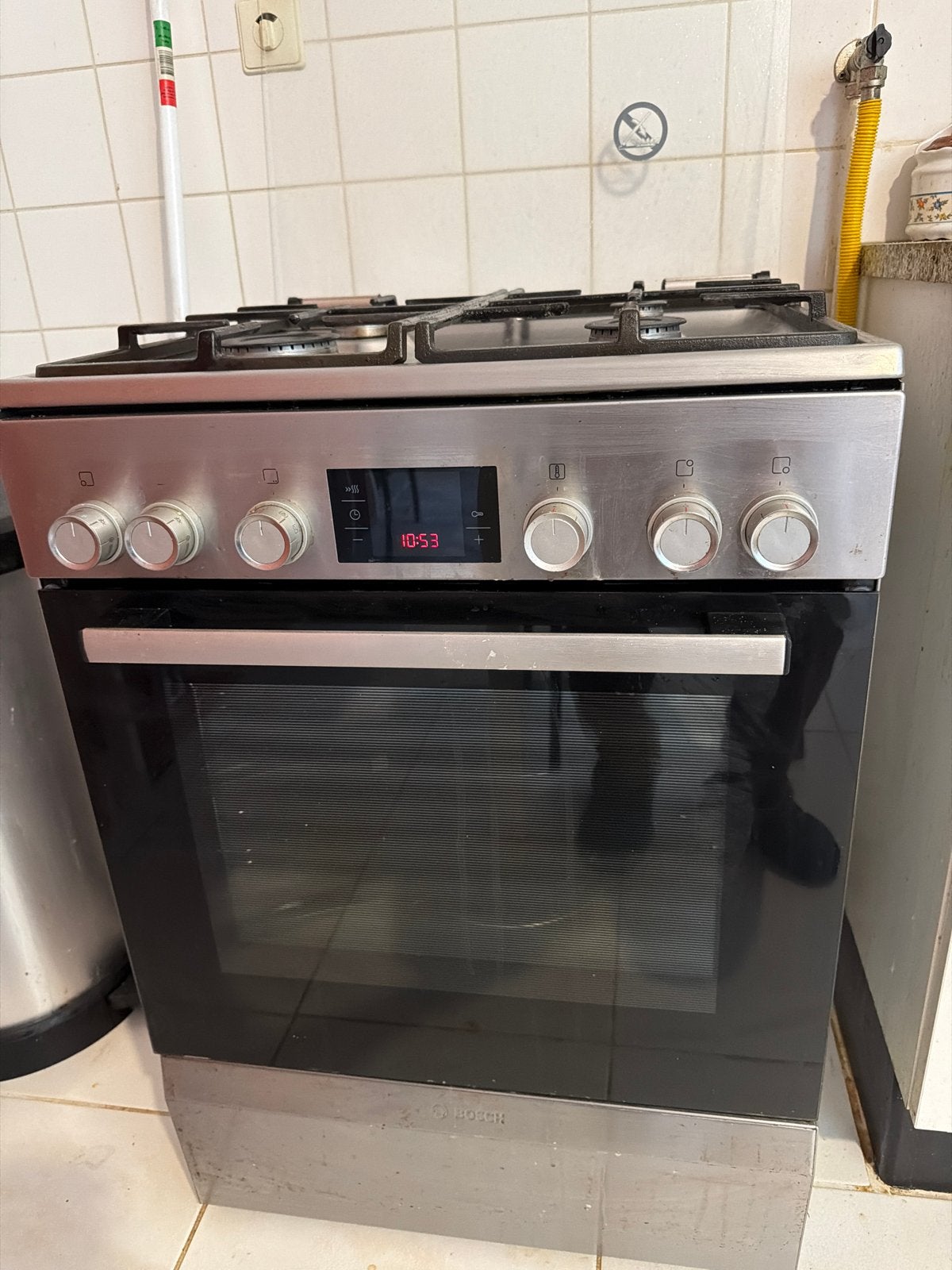 Bosch Vrijstaand Gasfornuis met Oven, Gebruikt, Gas, Vrijstaand, 4 kookzones