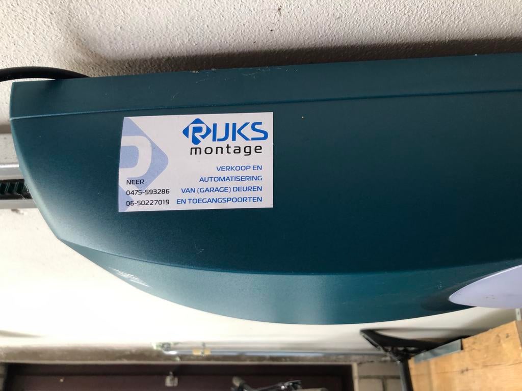 Garagedeuropener Rijk's Montage - Zo goed als nieuw, Ophalen, Gebruikt, 120 cm of meer, Garagedeur