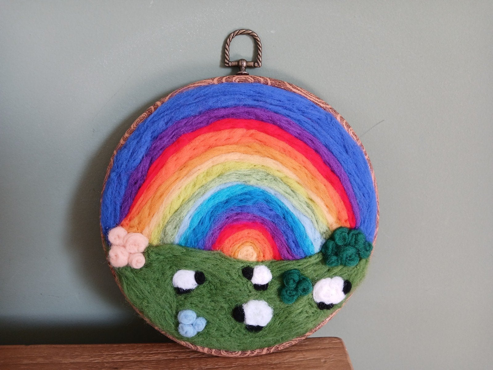 Wolvilten schilderij regenboog, Ophalen of Verzenden, Nieuw, Wanddecoratie