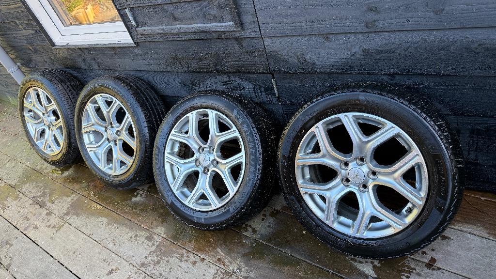 18” Mitsubishi Outlander Velgen met Goede Zomer Banden 5-6mm, Auto-onderdelen, Banden en Velgen, Ophalen, 18 inch, Gebruikt, Banden en Velgen