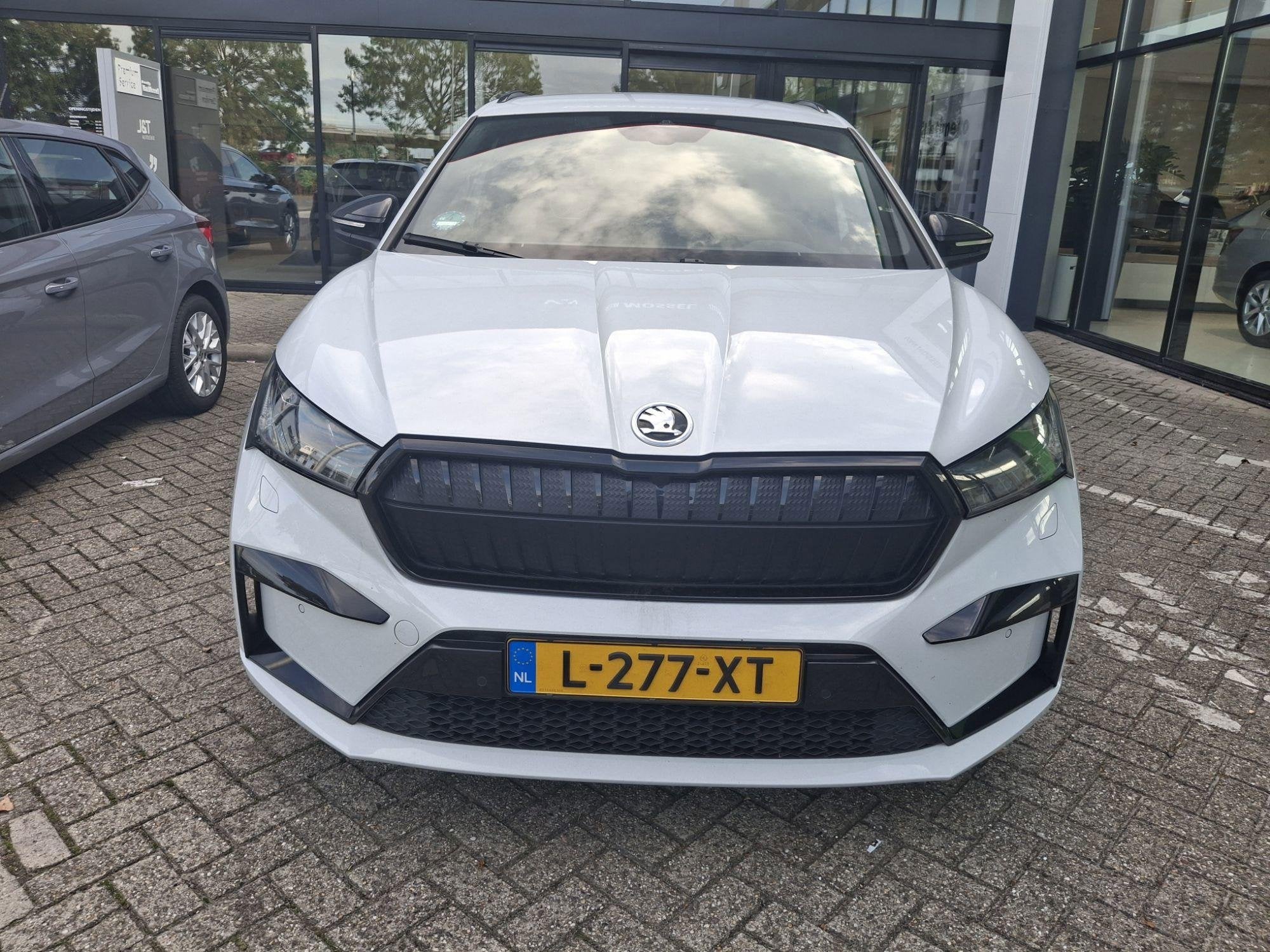 Skoda Enyaq iV 60 Sportline Nieuw Binnen! Sportline/ Stuurve, Auto's, Automaat, 12 maanden, Achterwielaandrijving, Gebruikt