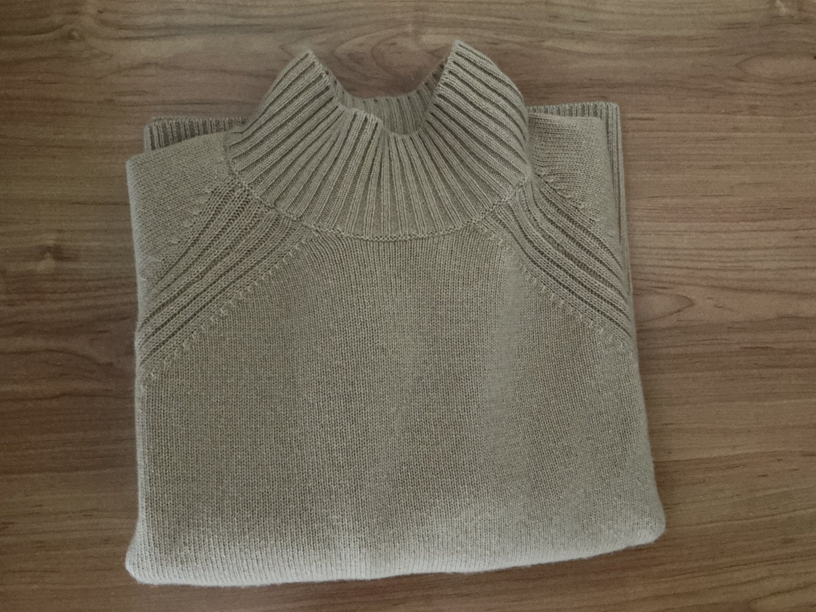 Trui Camel  100% CASHMERE  raglan mouw maat M NIEUW, Kleding | Dames, Truien en Vesten, Ophalen of Verzenden, Nieuw, Bruin