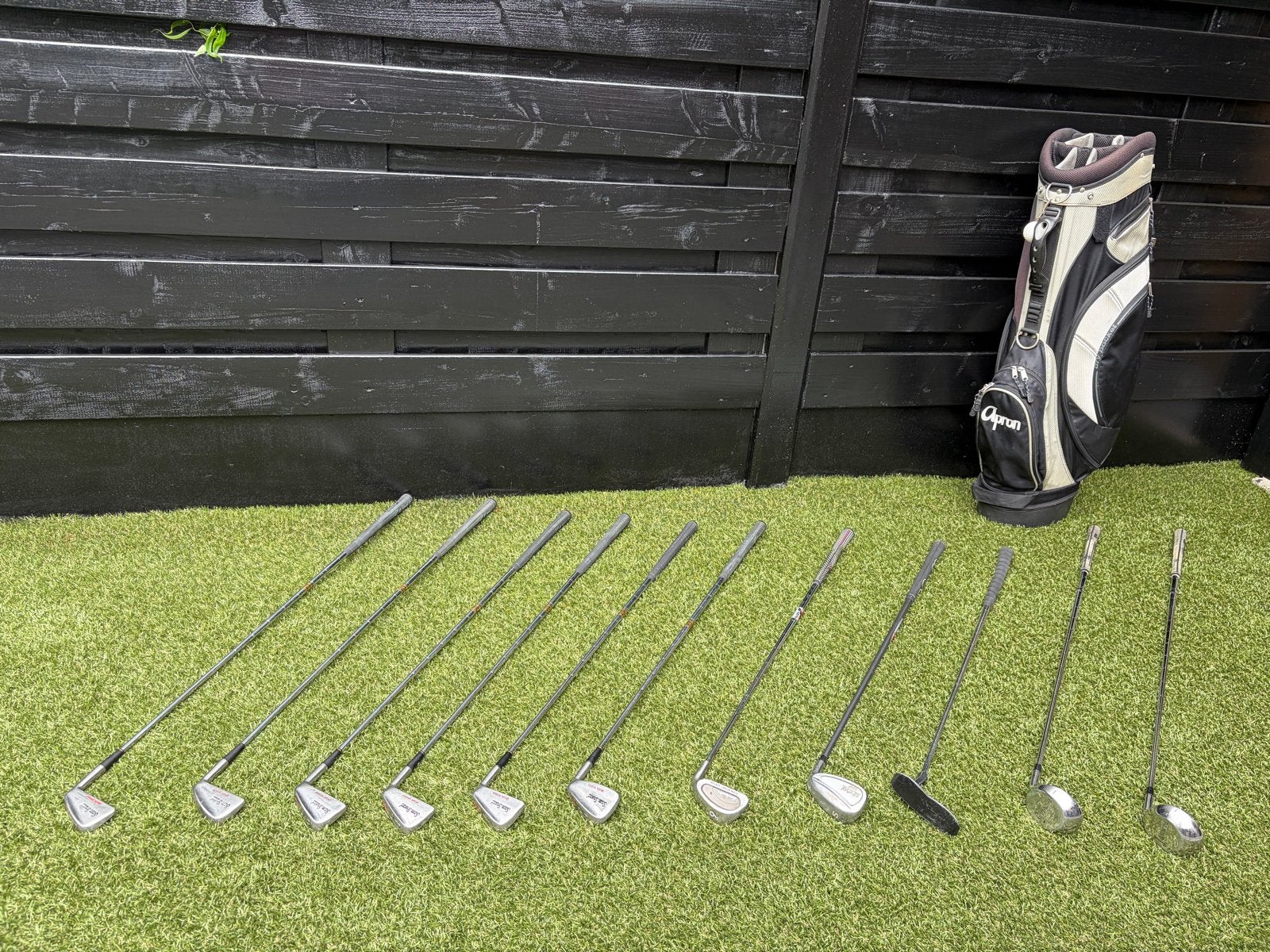 Complete Wilson golfset met tas - ideaal voor beginners, Sport en Fitness, Golf, Ophalen of Verzenden, Gebruikt, Set, Overige merken