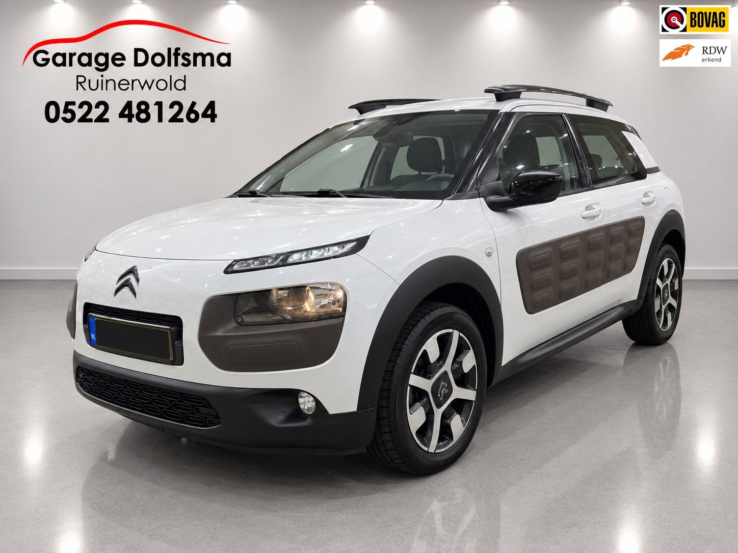 Citroen C4 CACTUS 1.2 e-VTi Feel-Navi-Camera-17"-AUTOMAAT-, Auto's, Euro 6, 82 pk, 3 cilinders, C4 Cactus