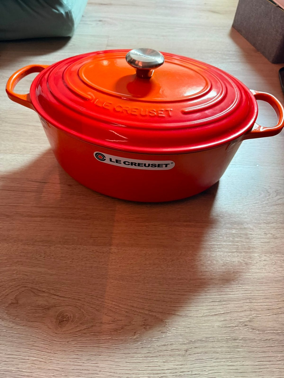 Le Creuset Signature ovale braadpan 35cm nieuw*, Huis en Inrichting, Keuken | Potten en Pannen, Ophalen of Verzenden, Nieuw, Gietijzer