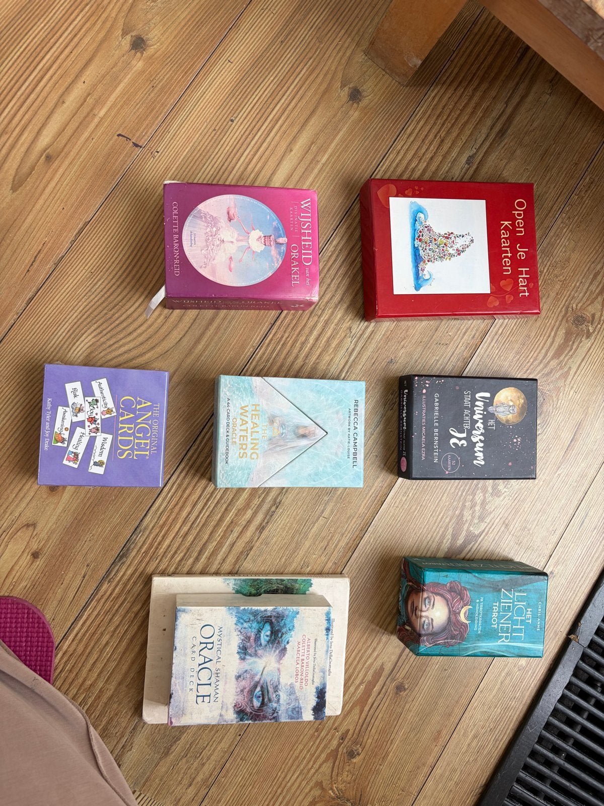Diverse Orakel- en Tarotkaarten Sets, Boeken, Ophalen of Verzenden, Zo goed als nieuw, Tarot of Kaarten leggen, Overige typen