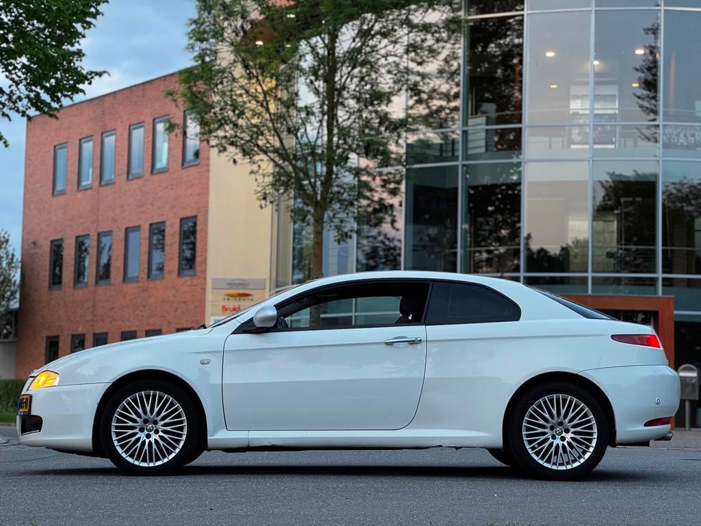 Alfa Romeo GT 1.9 JTD Progression|TOPSTAAT RIJD GEWELDIG 150, Auto's, Gebruikt, 1295 kg, 4 cilinders, 150 pk