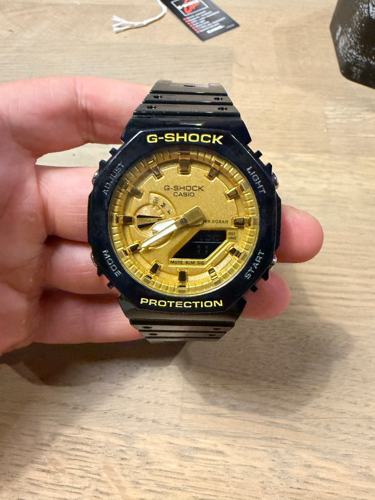 Casio G-Shock GA-2100 horloge - Wit, Zwart, Goud, Sieraden, Tassen en Uiterlijk, Horloges | Heren, Casio, Kunststof, Polshorloge