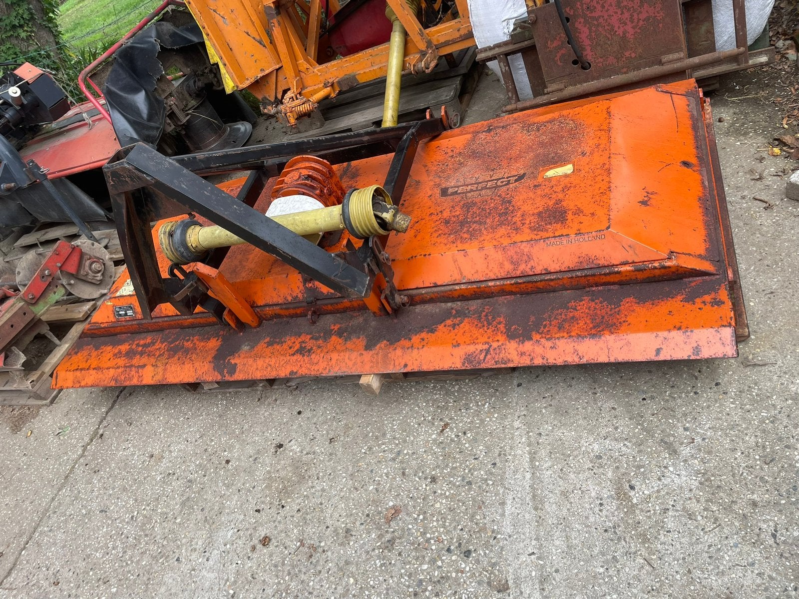 Perfect lb-275-f weidebloter voor in de fronthef, Zakelijke goederen, Ophalen, Weidebouw