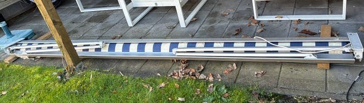 Elektronische knikarm zonnescherm, Tuin en Terras, Zonneschermen, Ophalen, Zo goed als nieuw, 150 tot 300 cm, 250 cm tot 450 cm