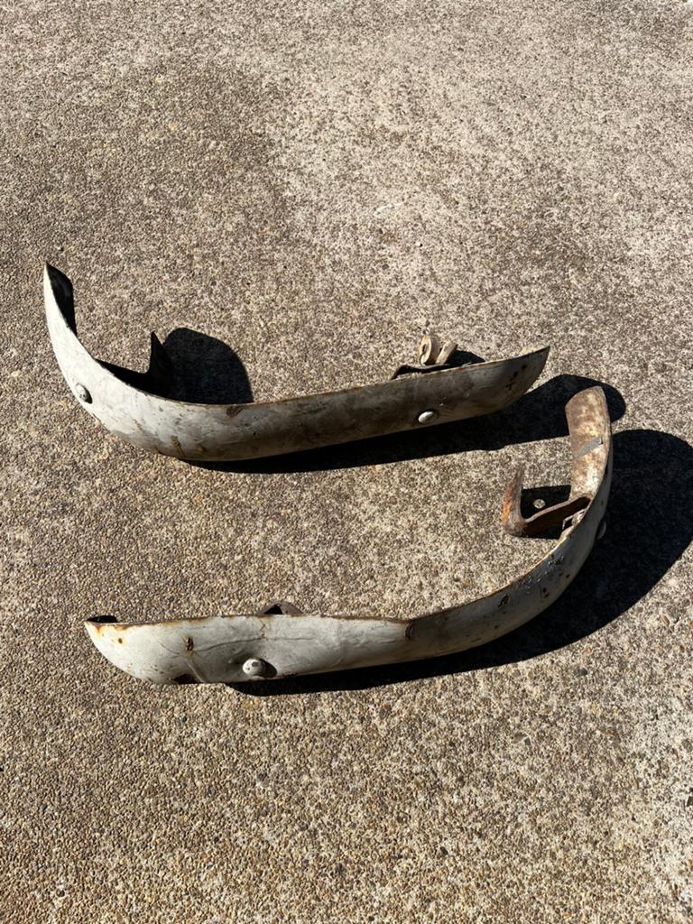 Ford Escort mk1/mk2 Van halve achterbumpers, Ophalen of Verzenden, Ford, Spatbord