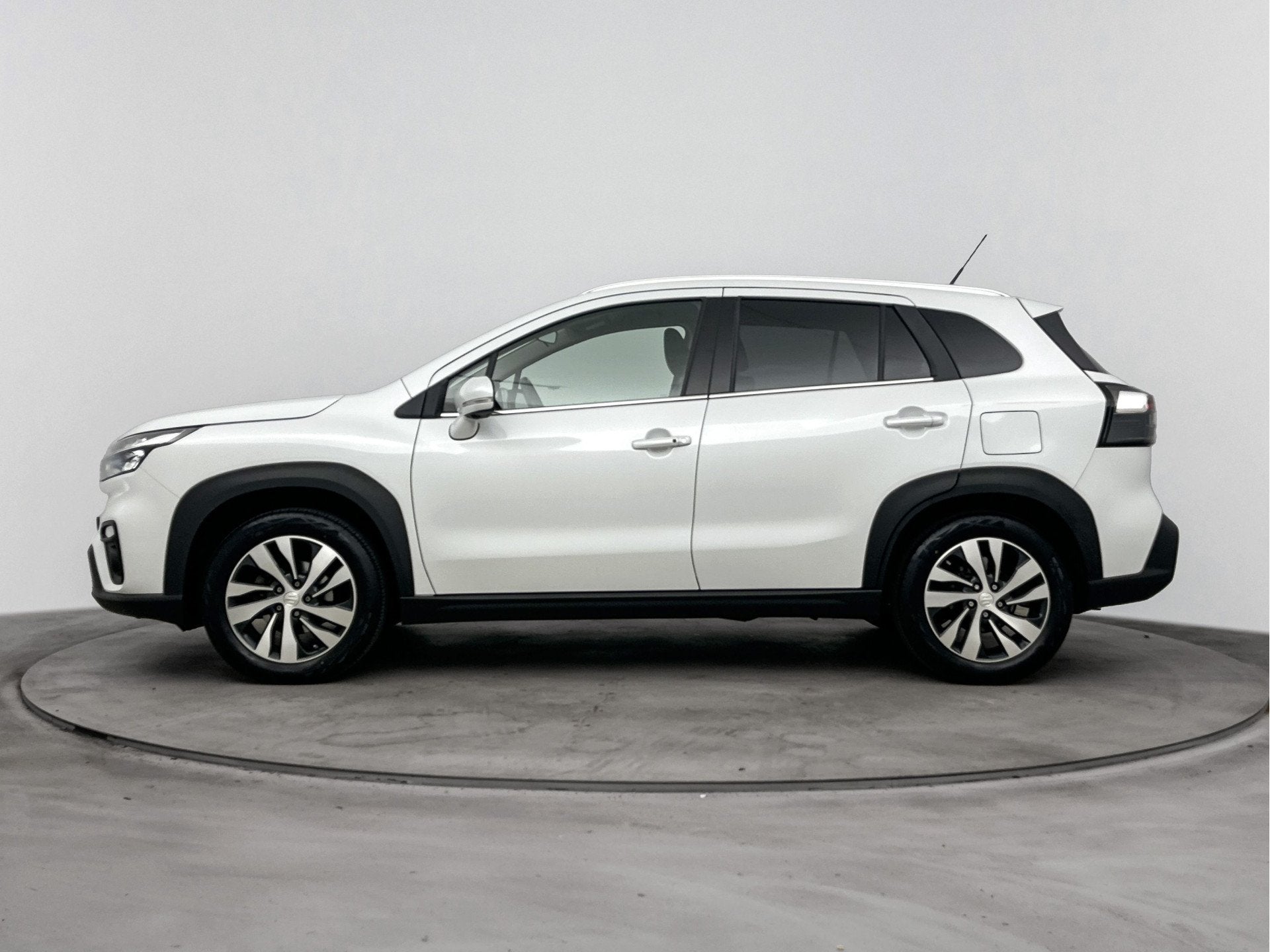 Suzuki S-Cross 1.5 Hybrid Style | Apple Carplay/Android Auto, Auto's, 12 maanden, Gebruikt, 4 cilinders, 400 kg