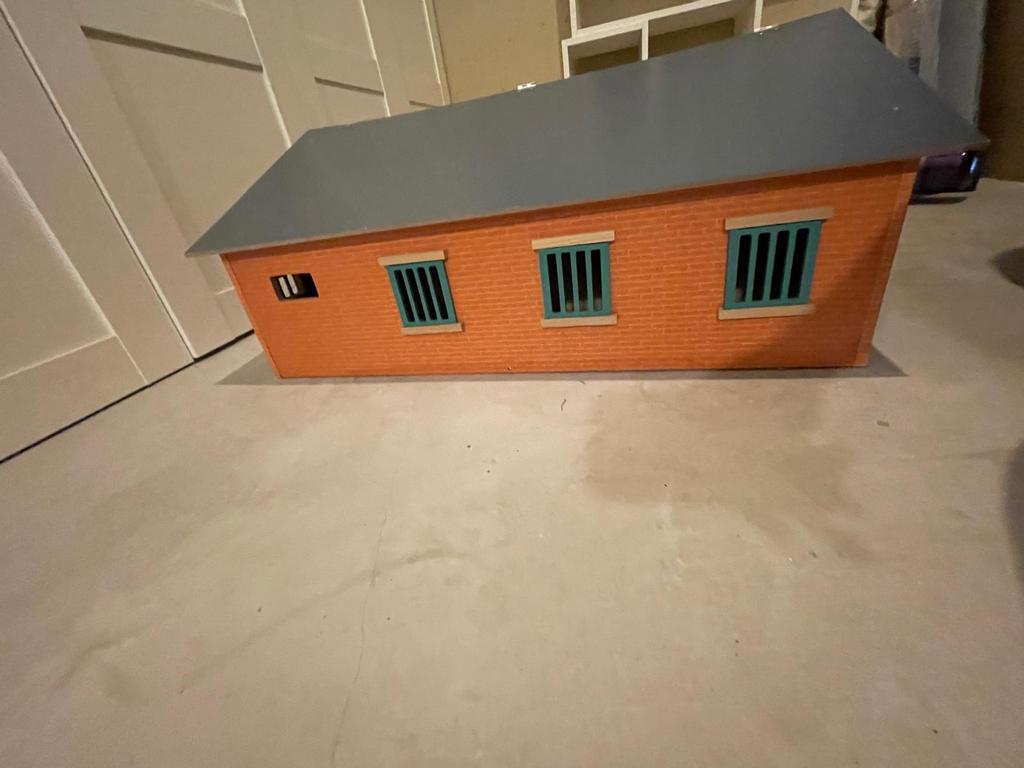 Paardenstal voor Schleich paardjes, Ophalen of Verzenden, Zo goed als nieuw, Poppenhuis