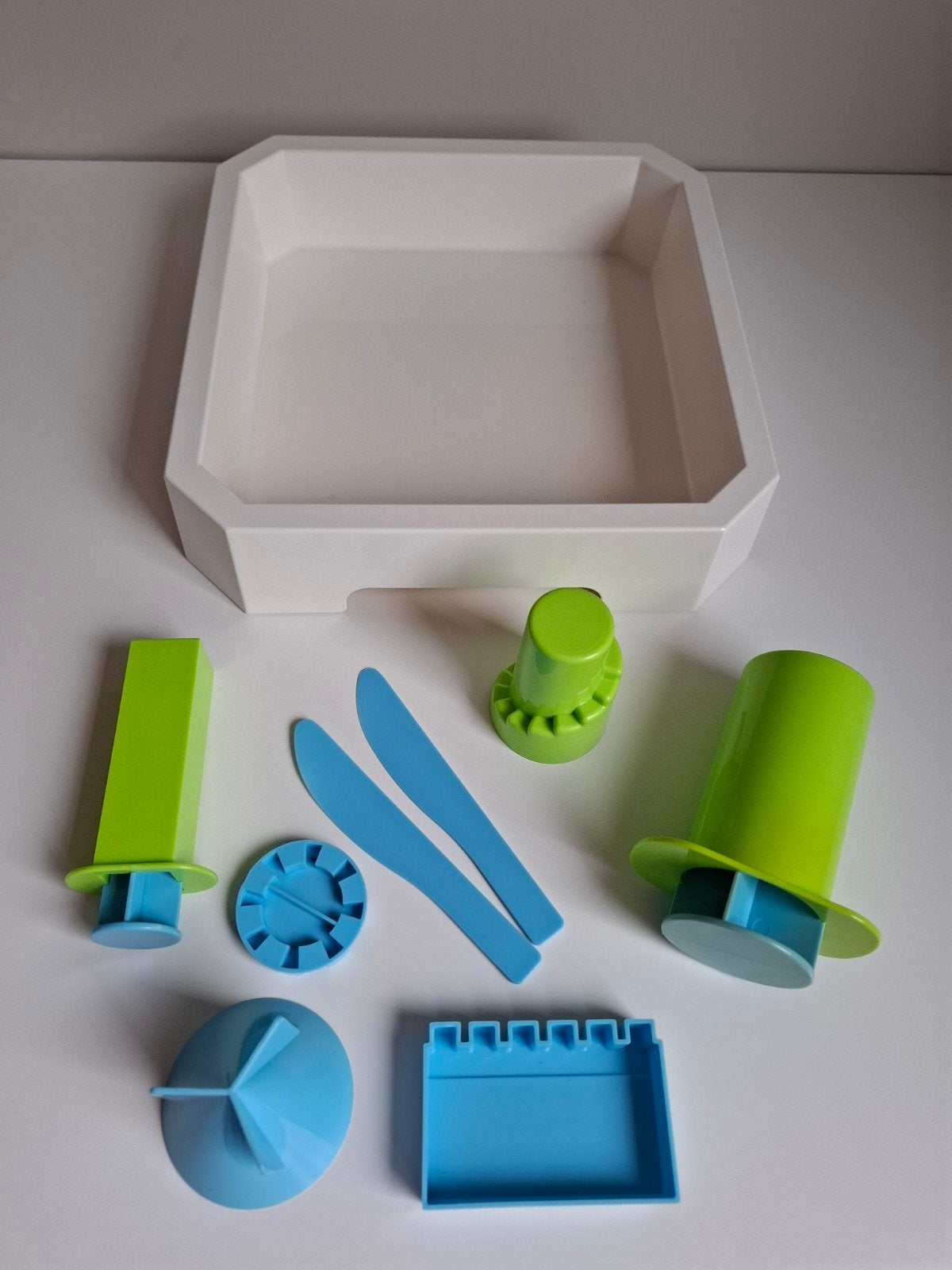 Kinetic Sand Bouwset Kasteel + Kinetic Sand speelbak, Ophalen of Verzenden, Zo goed als nieuw, Bouwen