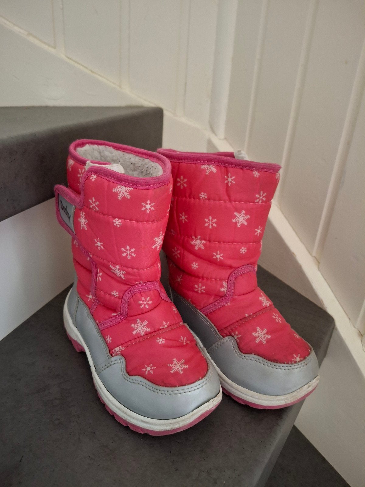 Hele fijne snowboots maat 30, nog helemaal heel en netjes, Ophalen of Verzenden