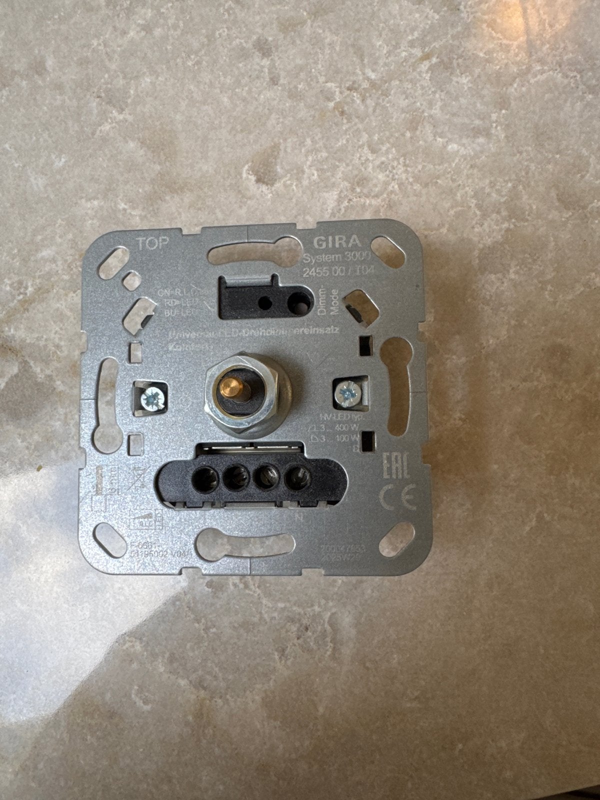 Gira Systeem 3000 245500 Universele LED Druk/Draai Dimmer, Ophalen of Verzenden, Zo goed als nieuw, Gira, Dimmer
