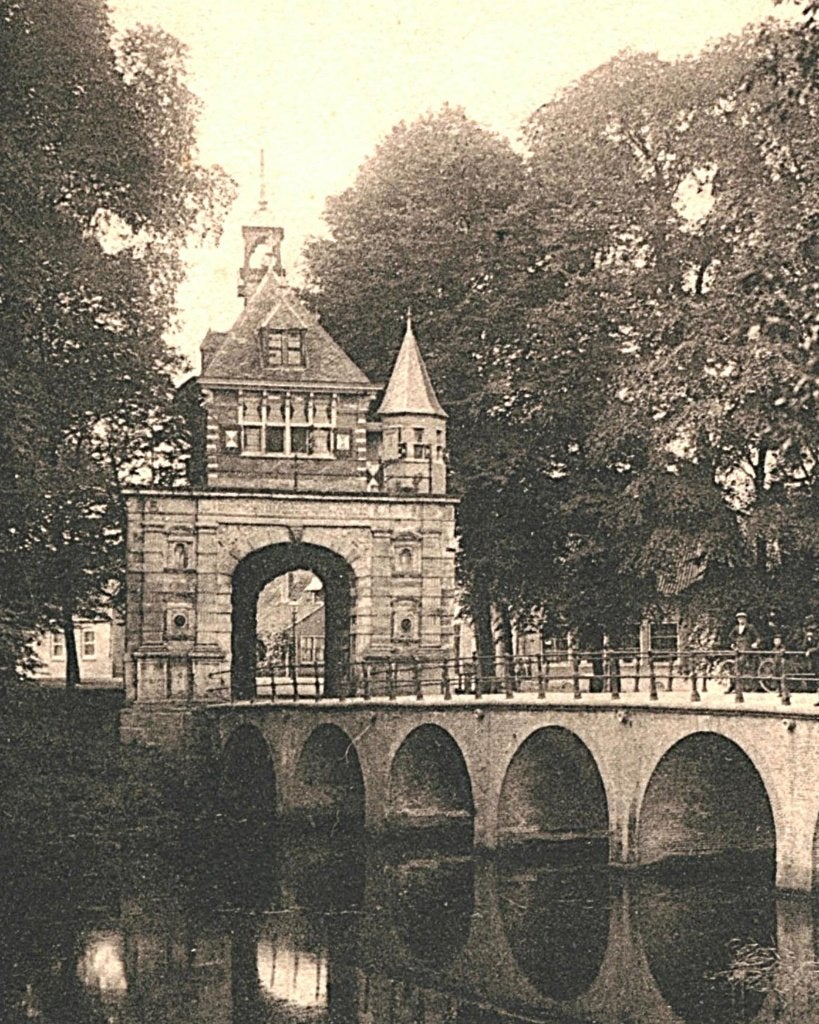 700163 Hoorn Oosterpoort 1918 Gelopen met postzegel, Ophalen of Verzenden, Voor 1920, Gelopen, Noord-Holland