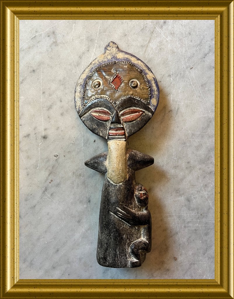 Oud Afrikaans houten beeldje, Antiek en Kunst, Kunst | Beelden en Houtsnijwerken, Ophalen of Verzenden, Handgemaakt, 20 - 50 cm