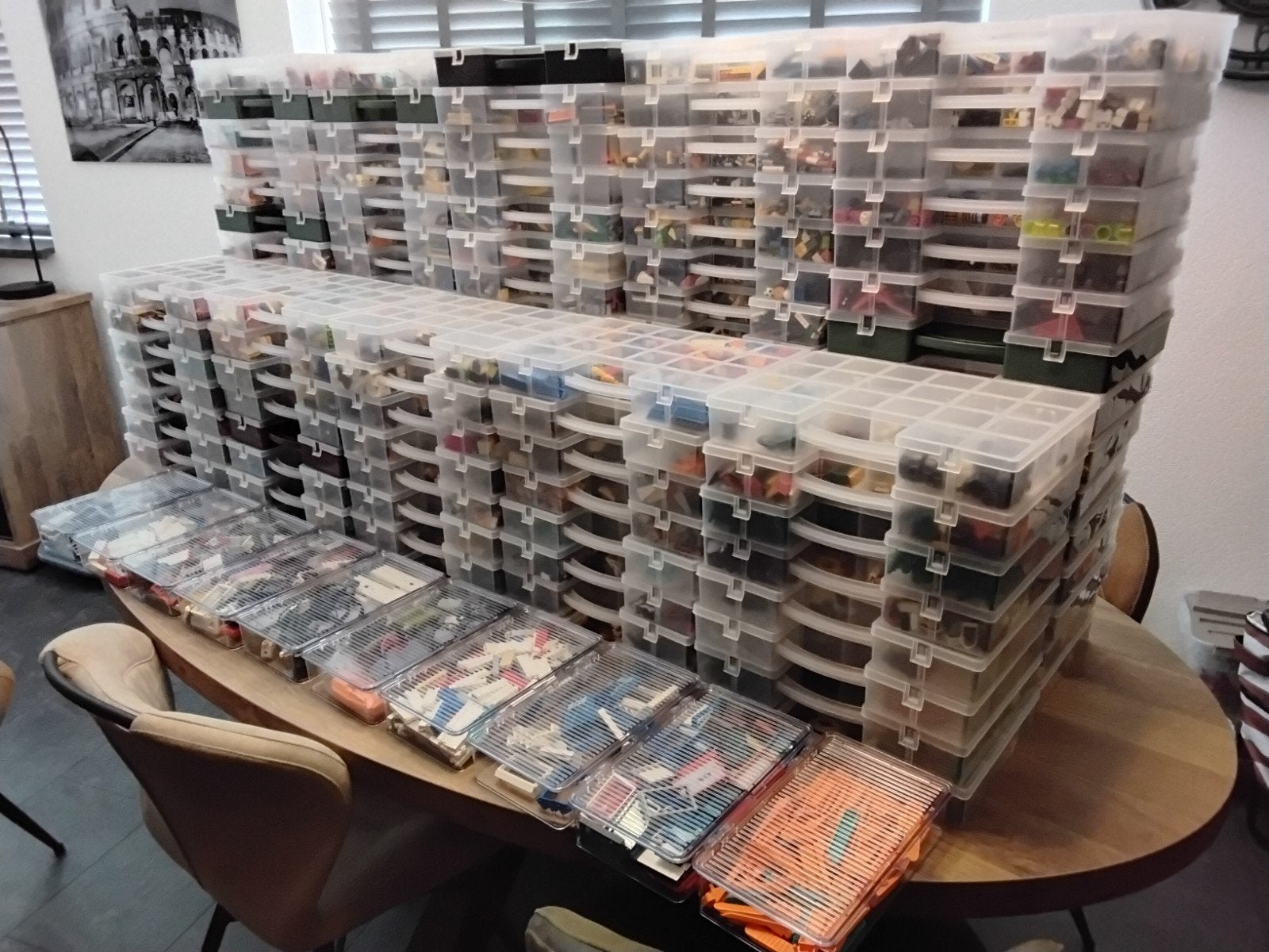 LEGO onderdelen, 143 bakken gesorteerd echt lego

In 1 koop,, Ophalen