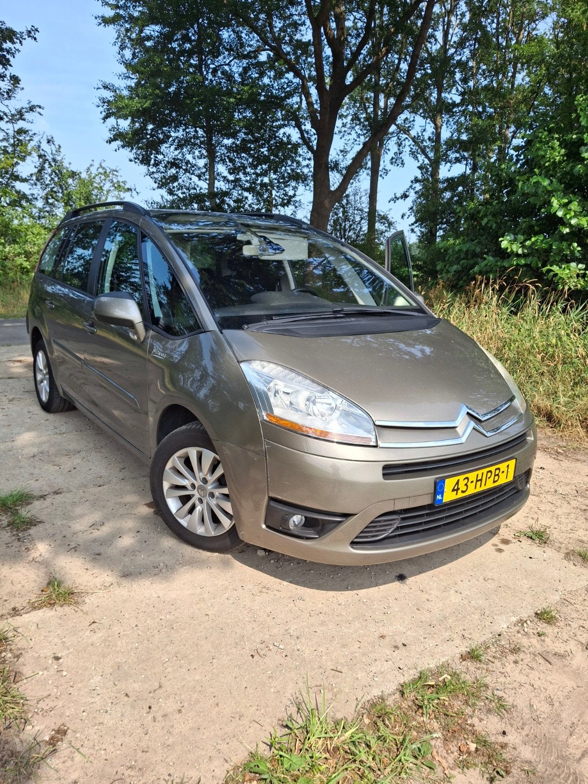 Citroën C4 (Grand) Picasso 1.6 VTI 2009 Bruin    175000, Auto's, 4 cilinders, Bruin, 7 stoelen, C4 (Grand) Picasso