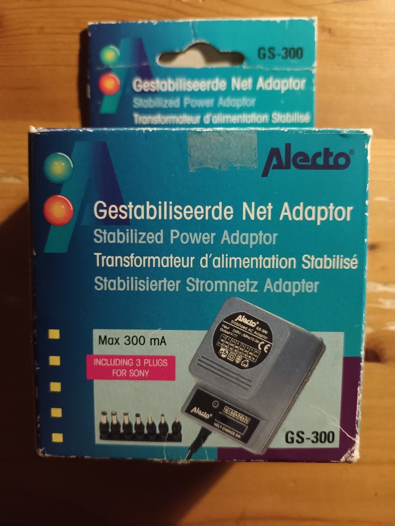 Netadapter van Alecto, Ophalen, Zo goed als nieuw