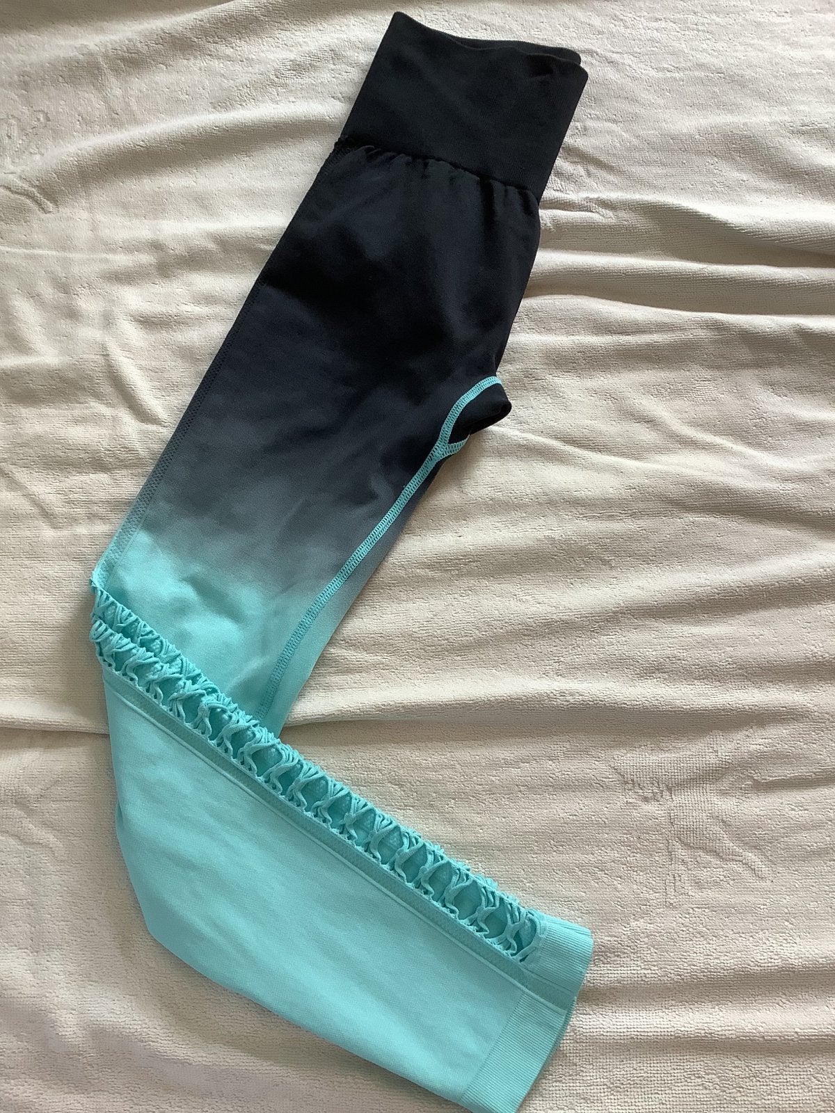 Sportlegging met ombre effect en ruches - Maat M, Legging, Zwart, Maat 40/42 (M), Ophalen of Verzenden