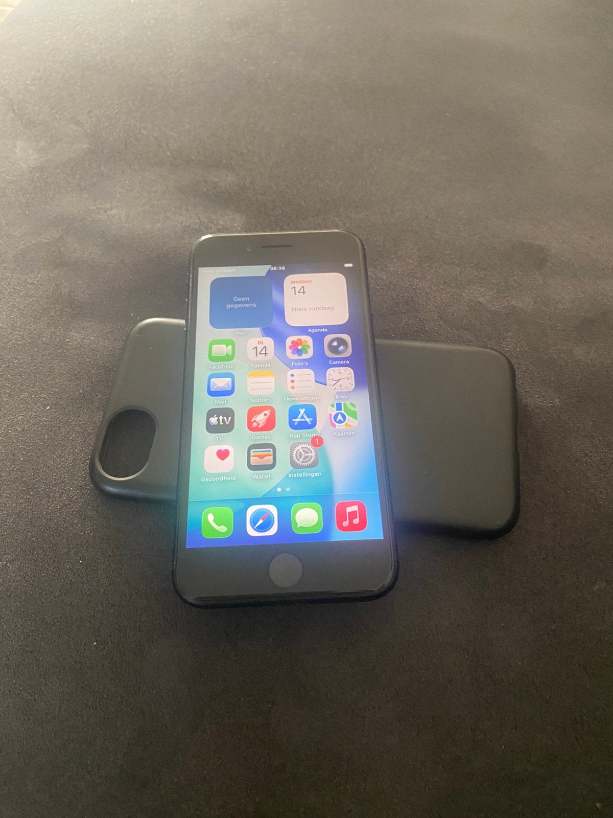 iPhone SE 3(2022) 64 gb batterij capaciteit 100%, Telecommunicatie, Mobiele telefoons | Apple iPhone, Ophalen, Zwart, Zo goed als nieuw