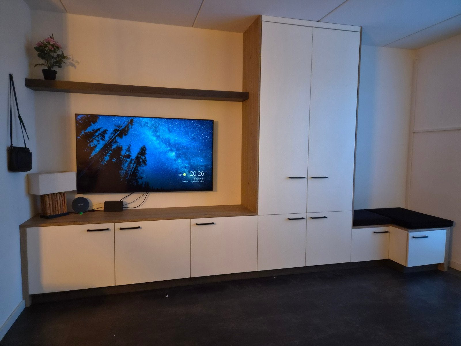 Op maat gemaakte kast / tv meubel, Ophalen, Gebruikt, 200 cm of meer, Eikenhout