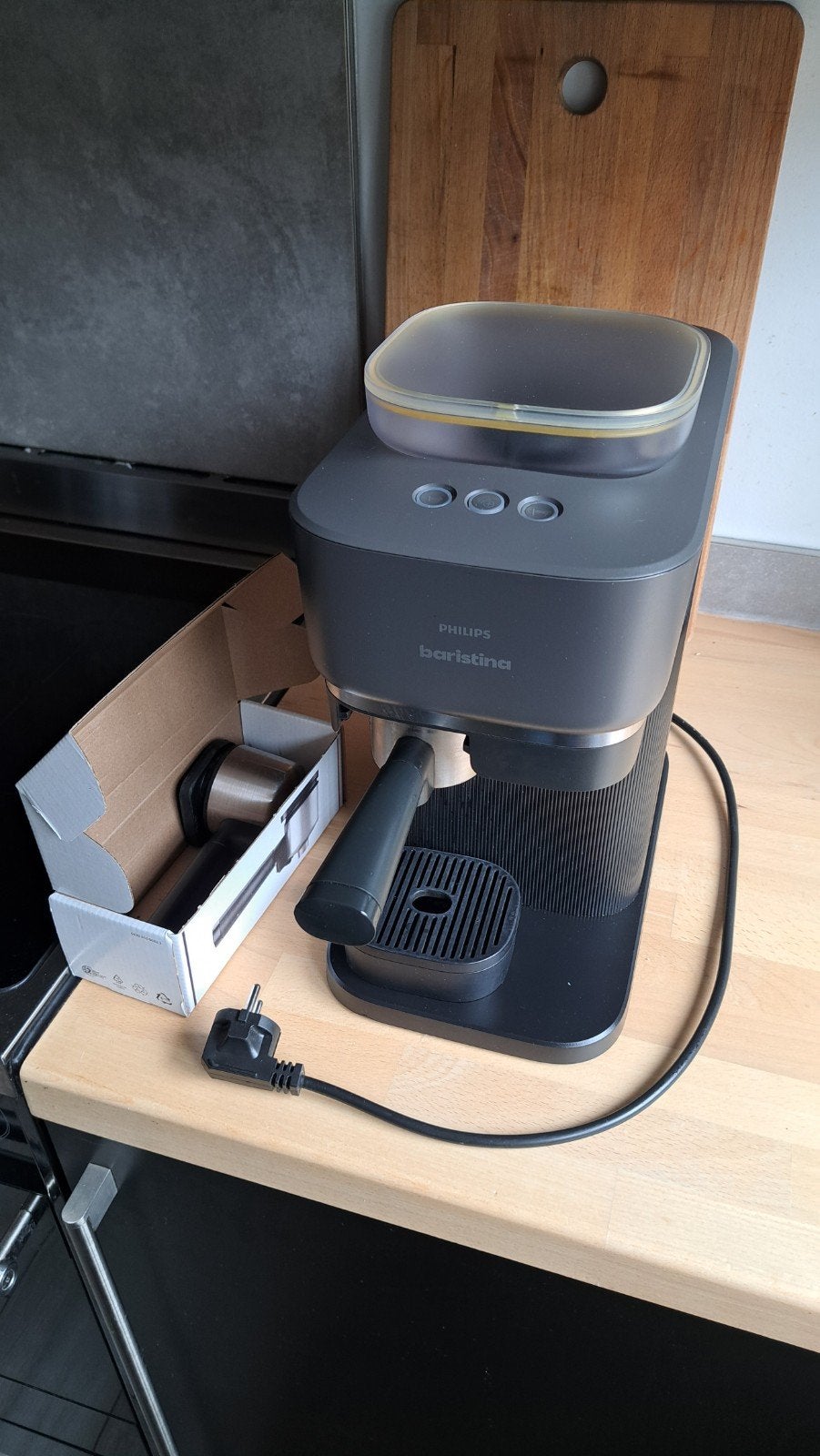 Philips Baristina Espressomachine - Portafilter lekt, Witgoed en Apparatuur, Koffiezetapparaten, Ophalen, Afneembaar waterreservoir