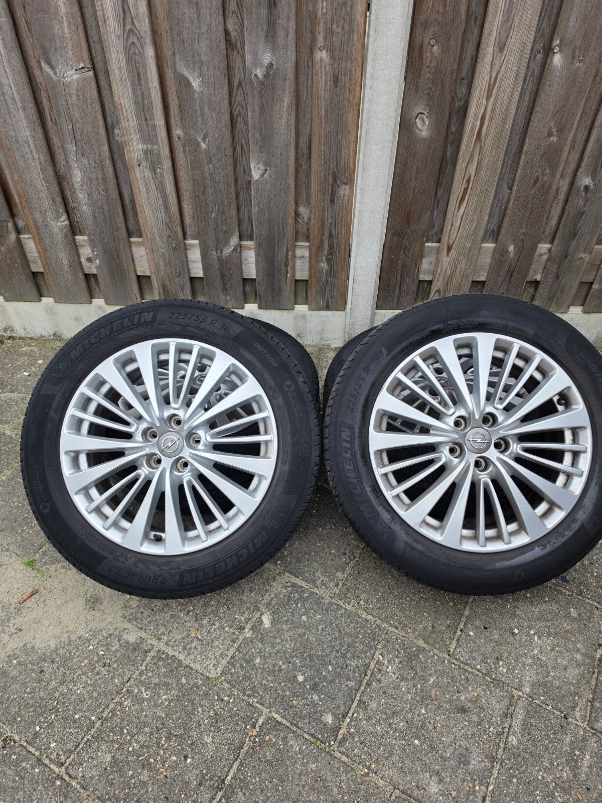 Originele Opel Grandland X 18 inch velgen + Michelin banden, 18 inch, Gebruikt, Banden en Velgen, Ophalen of Verzenden
