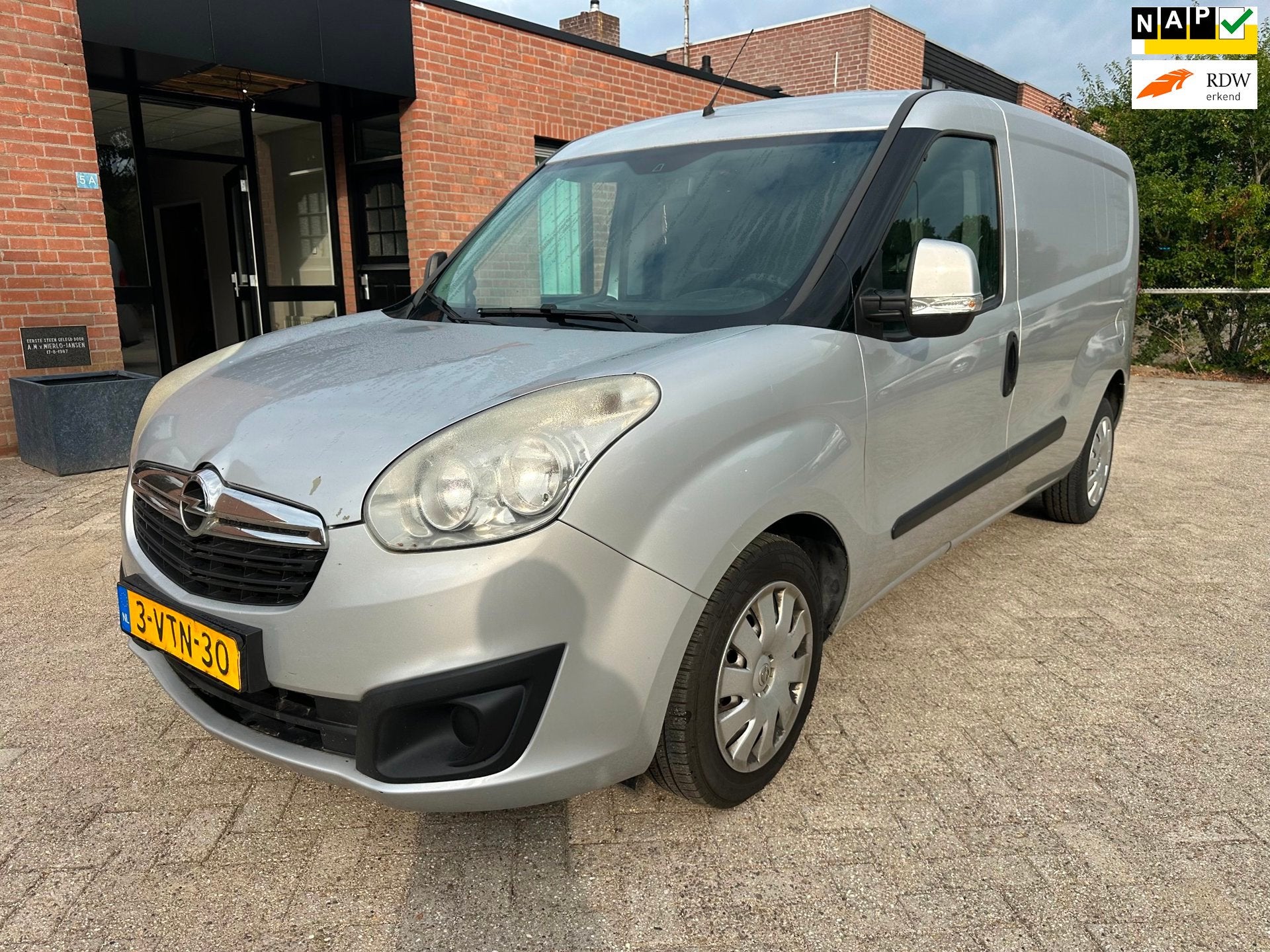 Opel Combo 2.0 CDTi L2H1 Marge!, Auto's, Bestelauto's, Euro 5, Zwart, 4 cilinders, Origineel Nederlands