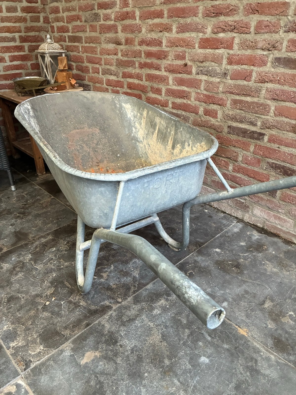 FORT kruiwagen vol gegalvaniseerd met lekvrije band, Ophalen, Gebruikt, Handmatig, Tweewielig