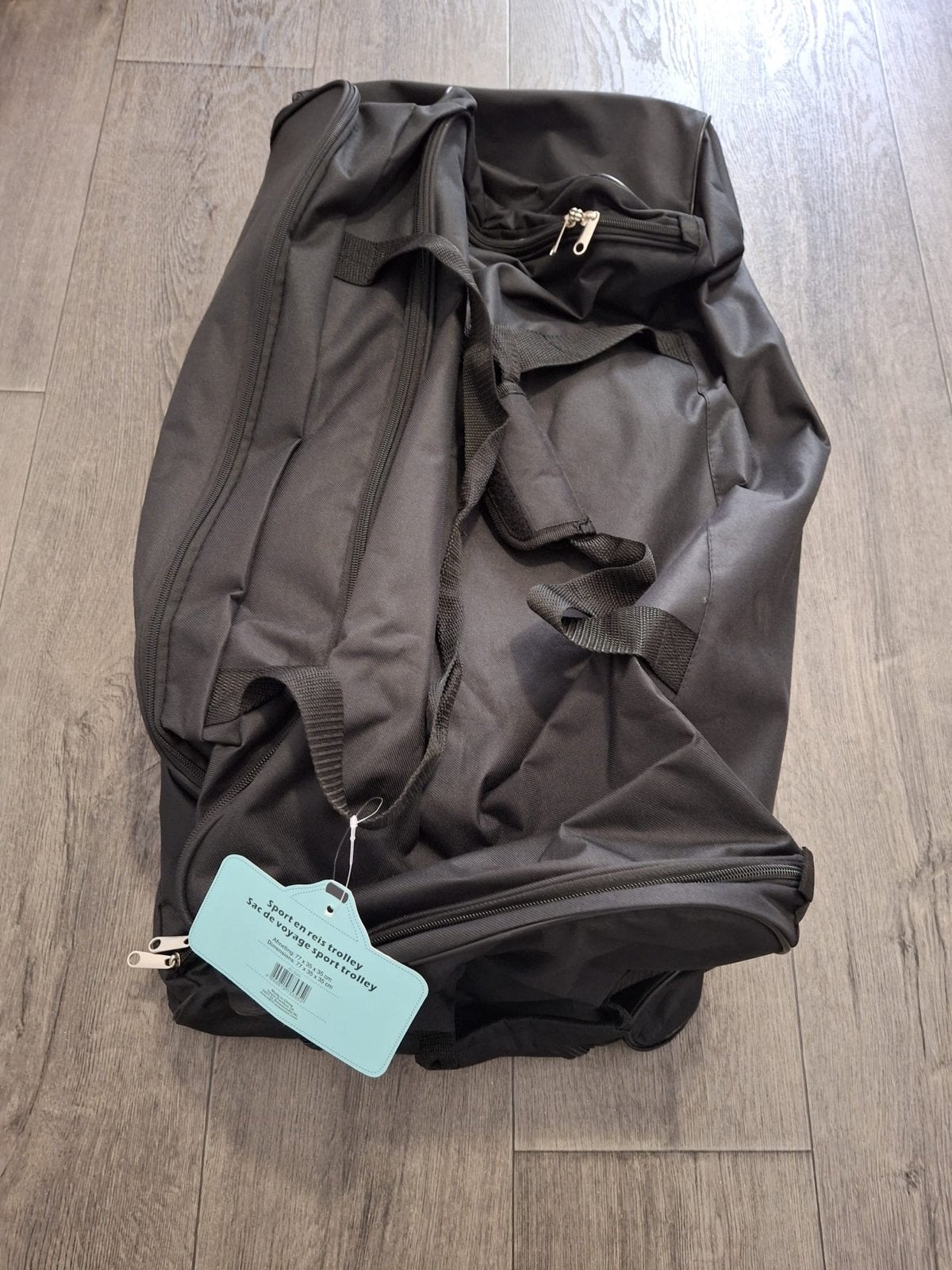 Nieuwe Zwarte Sport- en Reistas op Wieltjes, Ophalen, 40 tot 60 cm, 20 tot 30 cm, Zwart