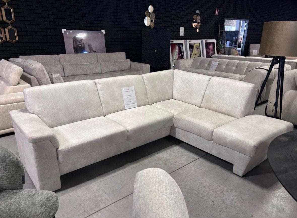 Ruime hoekbank SHOWROOM OPRUIMING, Ophalen, Zo goed als nieuw