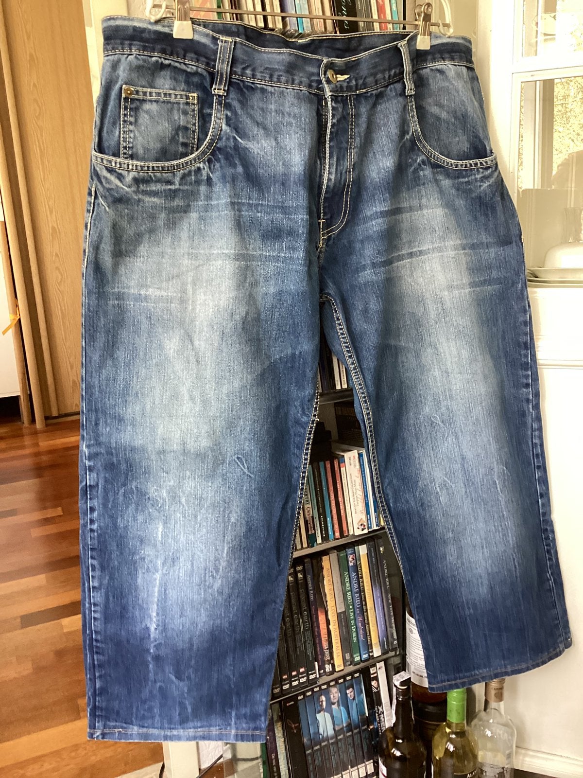 2 baggy pants 1 licht en 1 donker SOUTH POLE., Ophalen of Verzenden, Zo goed als nieuw, Blauw, W33 - W34 (confectie 48/50)
