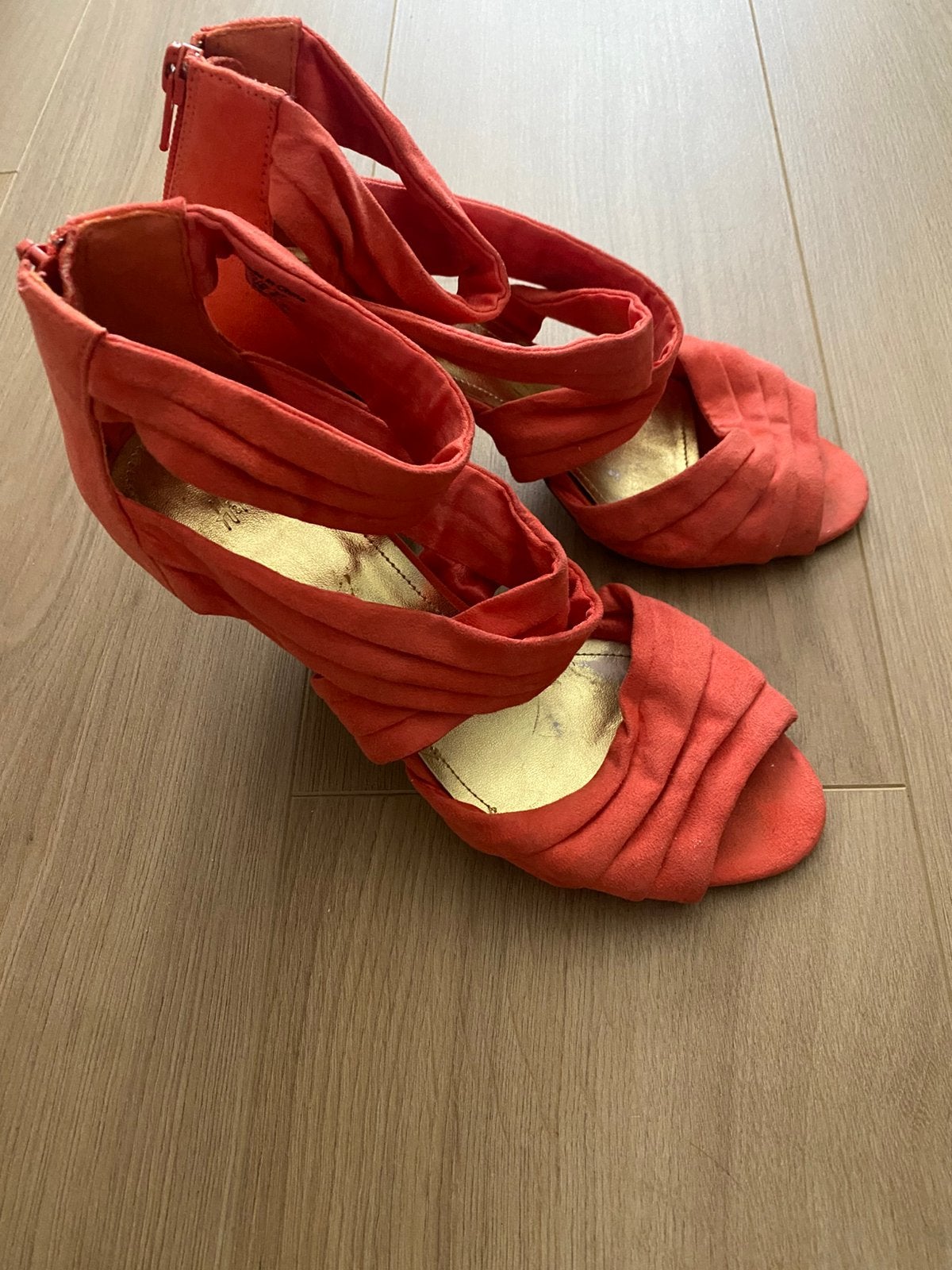 Koraal oranje hakken maat 37 stof pumps hak, Oranje, Ophalen of Verzenden, Schoenen met hoge hakken, Gedragen