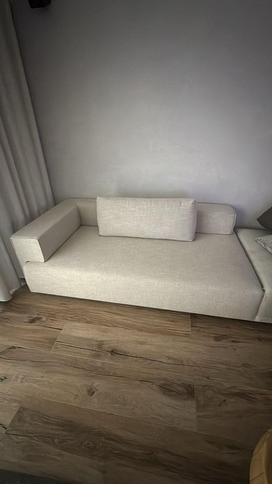 Stijlvolle Beige Bank – Modern & Comfortabel, Ophalen of Verzenden, Zo goed als nieuw, Tweepersoons