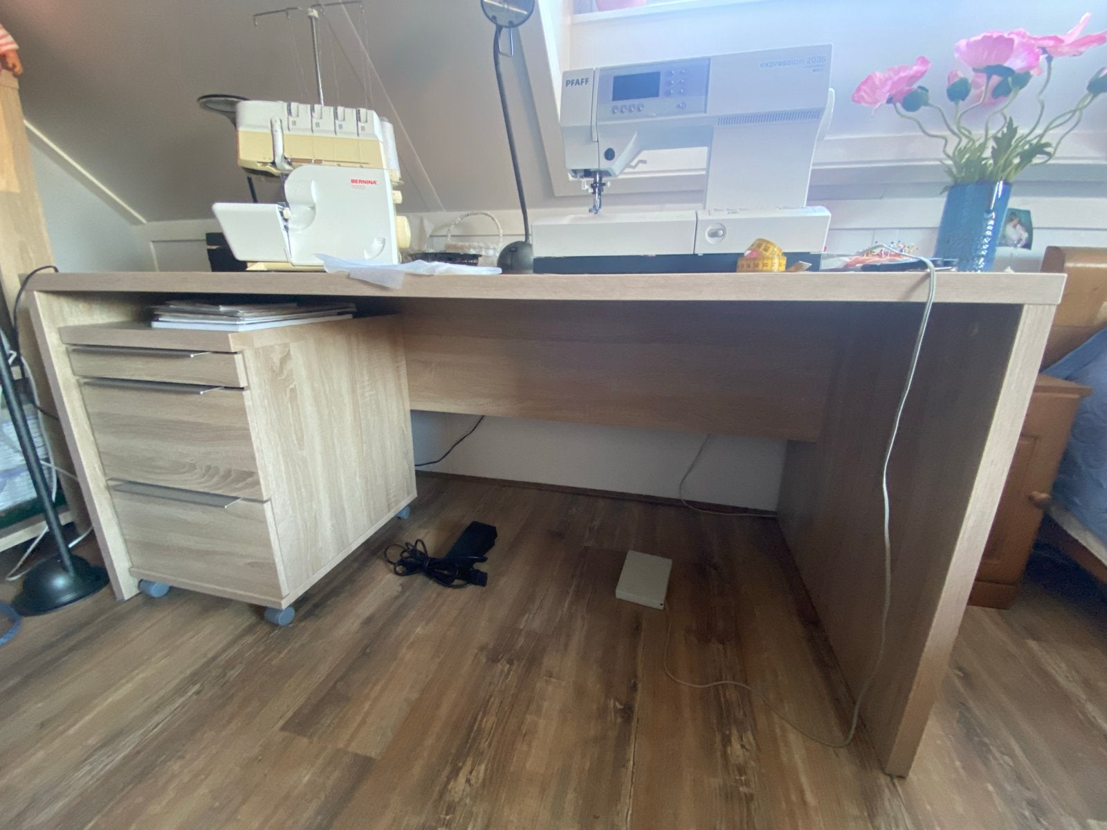 Bureau met ladekast en bijpassende kast, Ophalen, Zo goed als nieuw