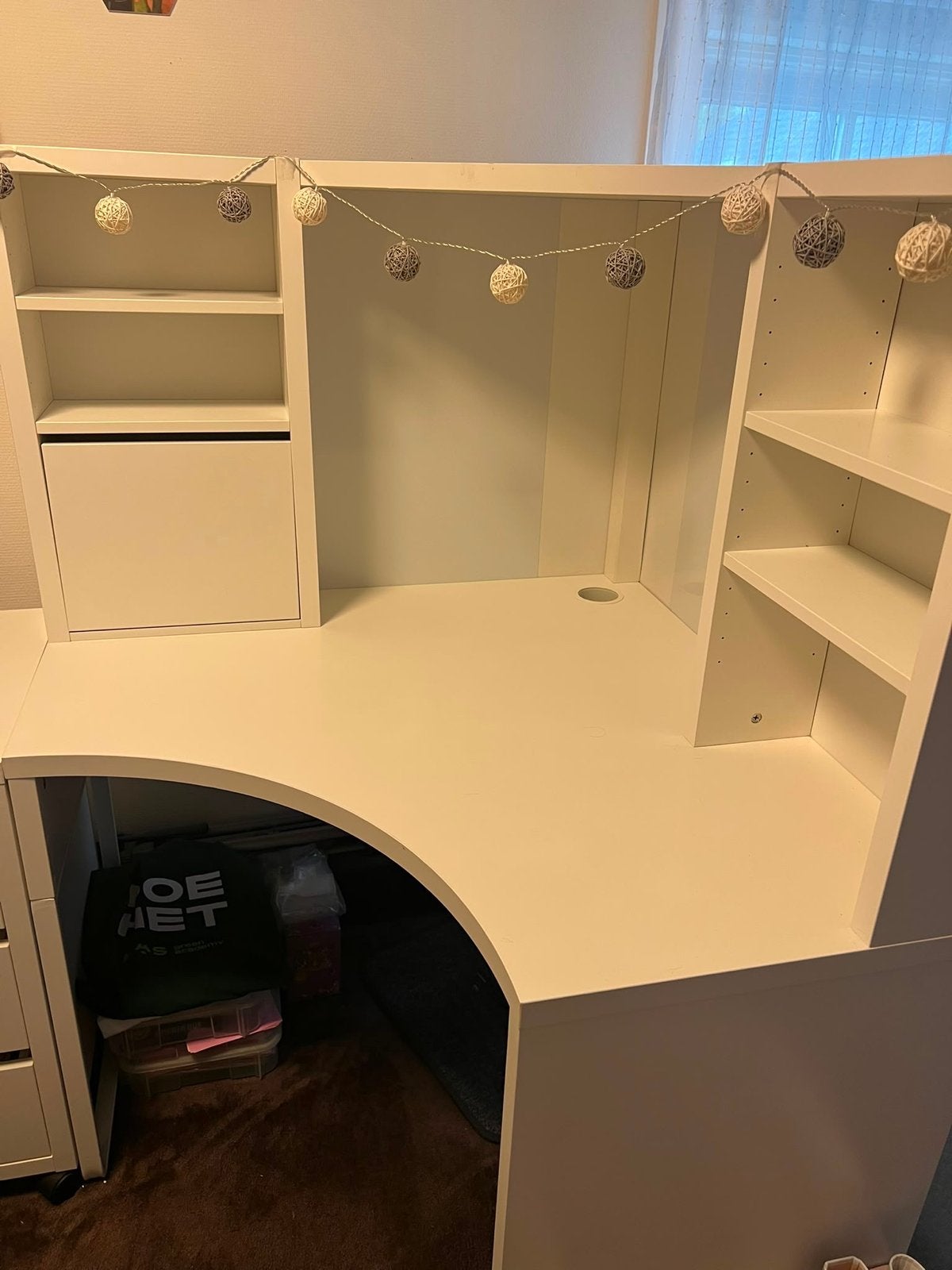 Wit Ikea Micke hoekbureau met opbergruimte en ladeblok, Ophalen, Gebruikt, Met lades, Spaanplaat of MDF