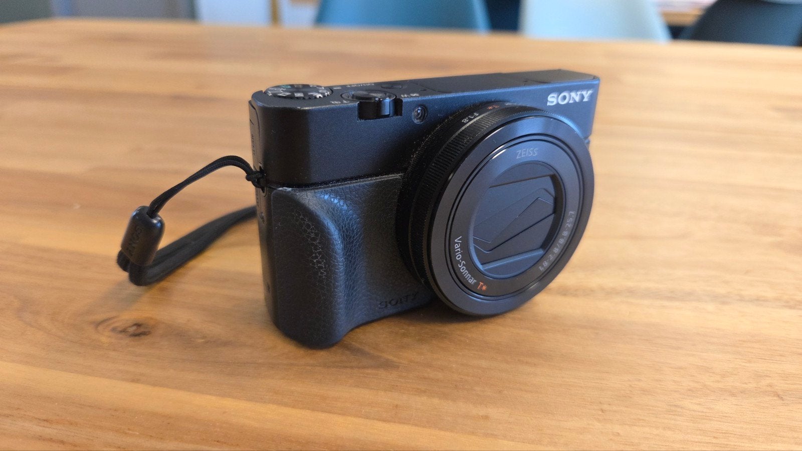 Sony DSC RX-100 Mark III - in goede staat, Gebruikt, Kantelbaar/draaibaar scherm, Ophalen of Verzenden, Compactcamera