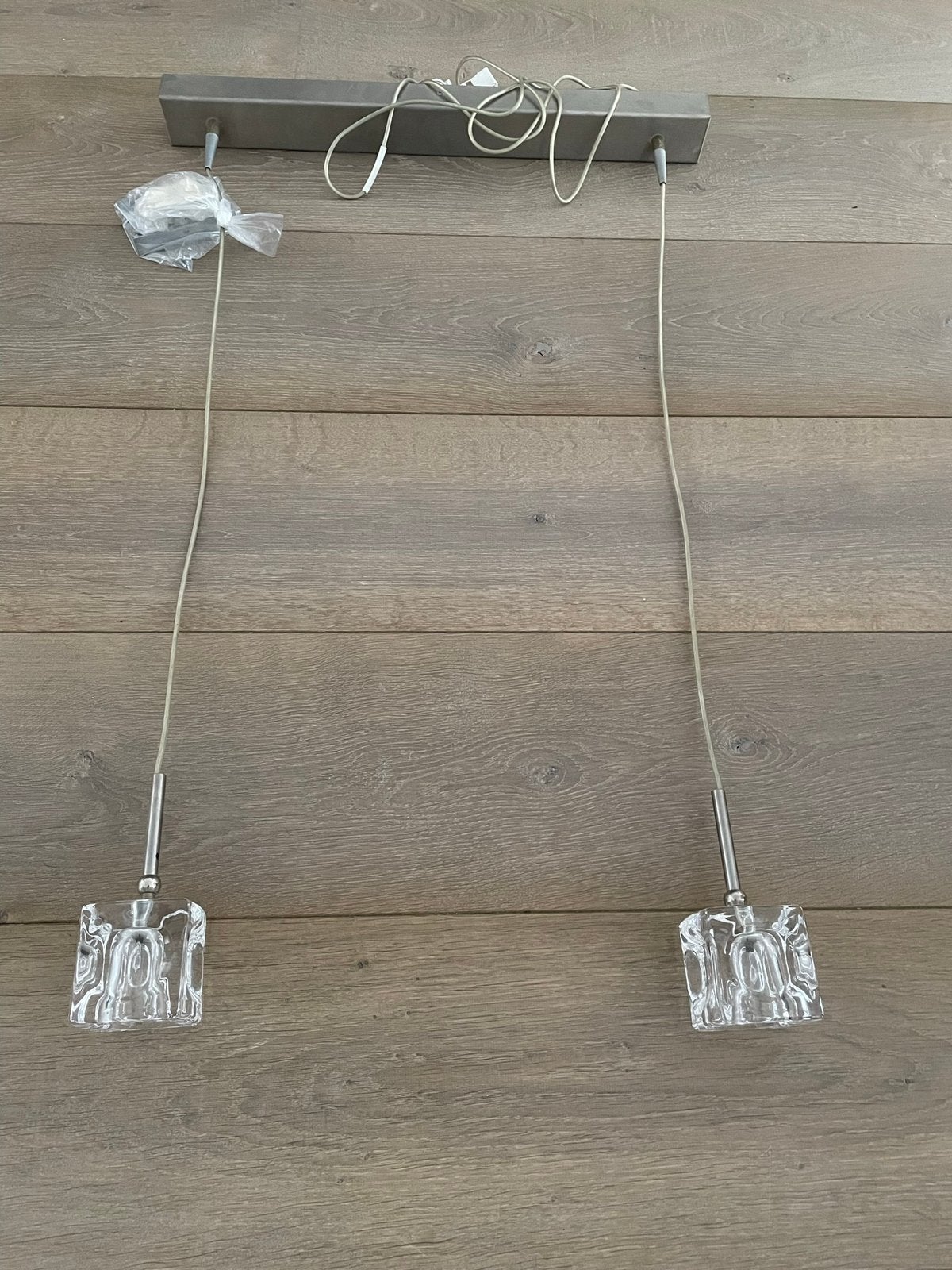 Led hanglamp 2x ice cube izgst mooie kristal helder ice cube, Ophalen, Gebruikt, Glas, Overige fittingen